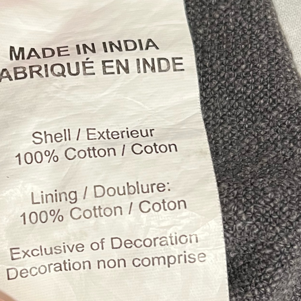 Pottery barn pillow case 22x22 - Picture 4 of 7